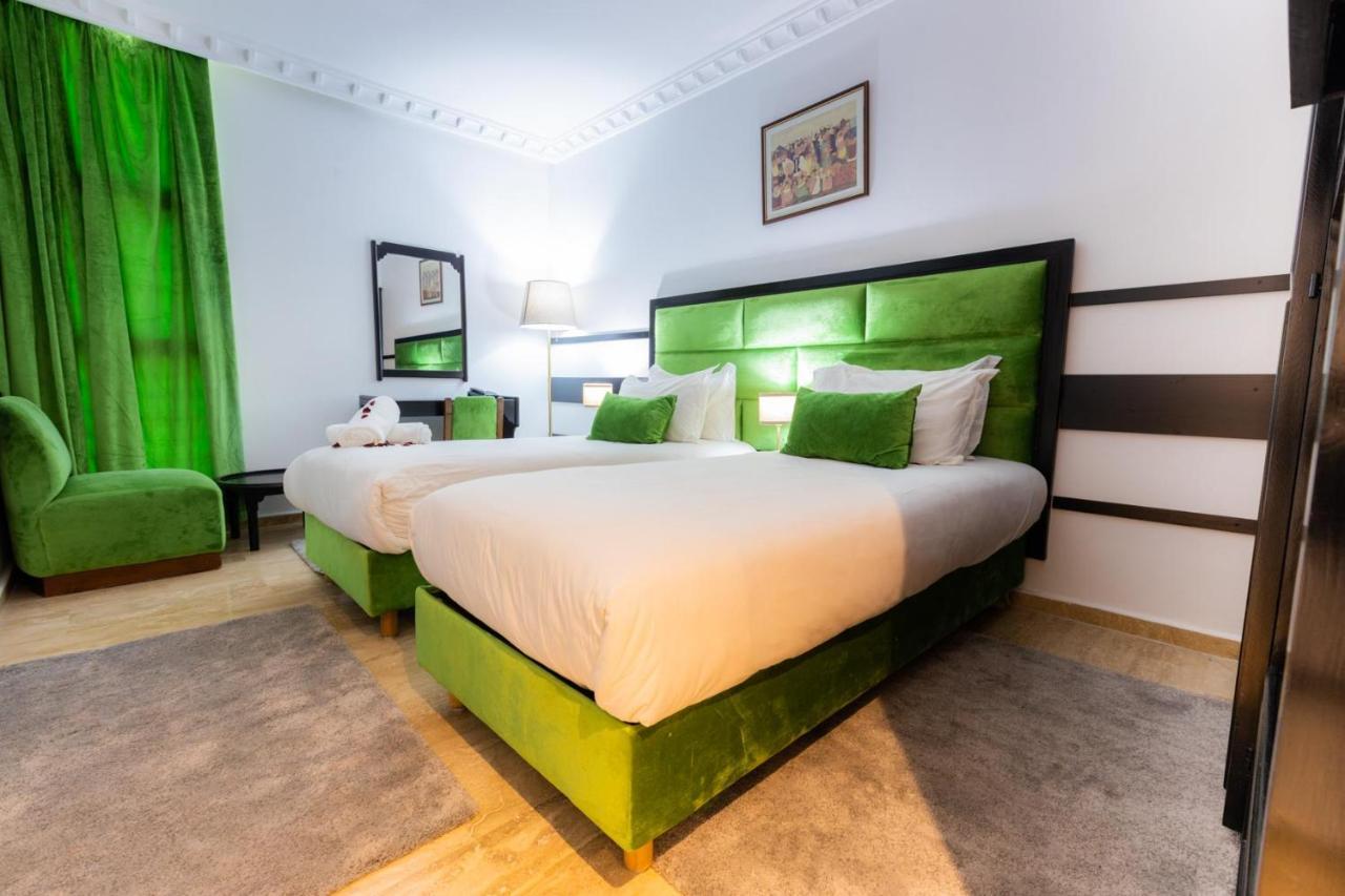 De Paris Hotel 4*