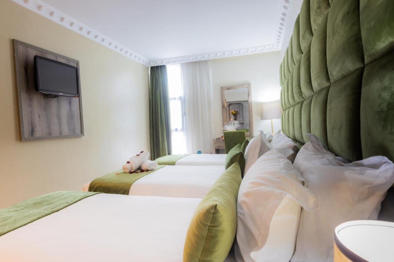 De Paris Hotel 4*