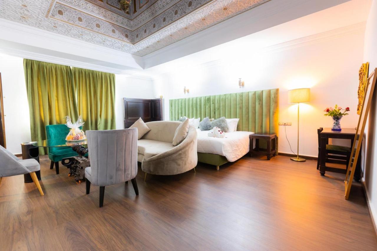 De Paris 4*