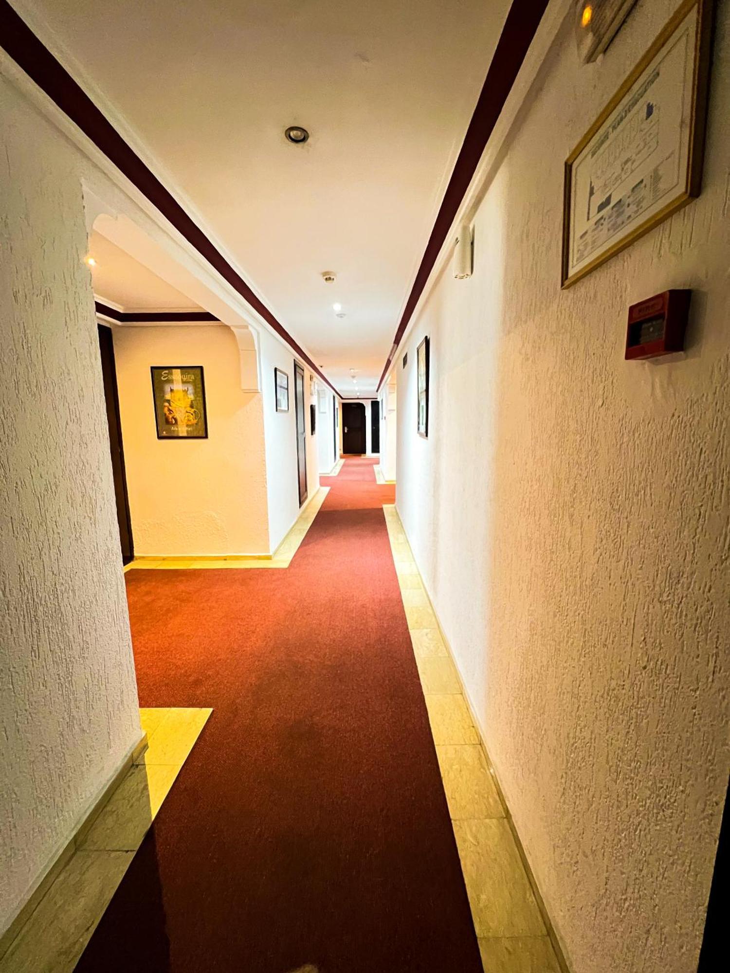 De Paris Hotel