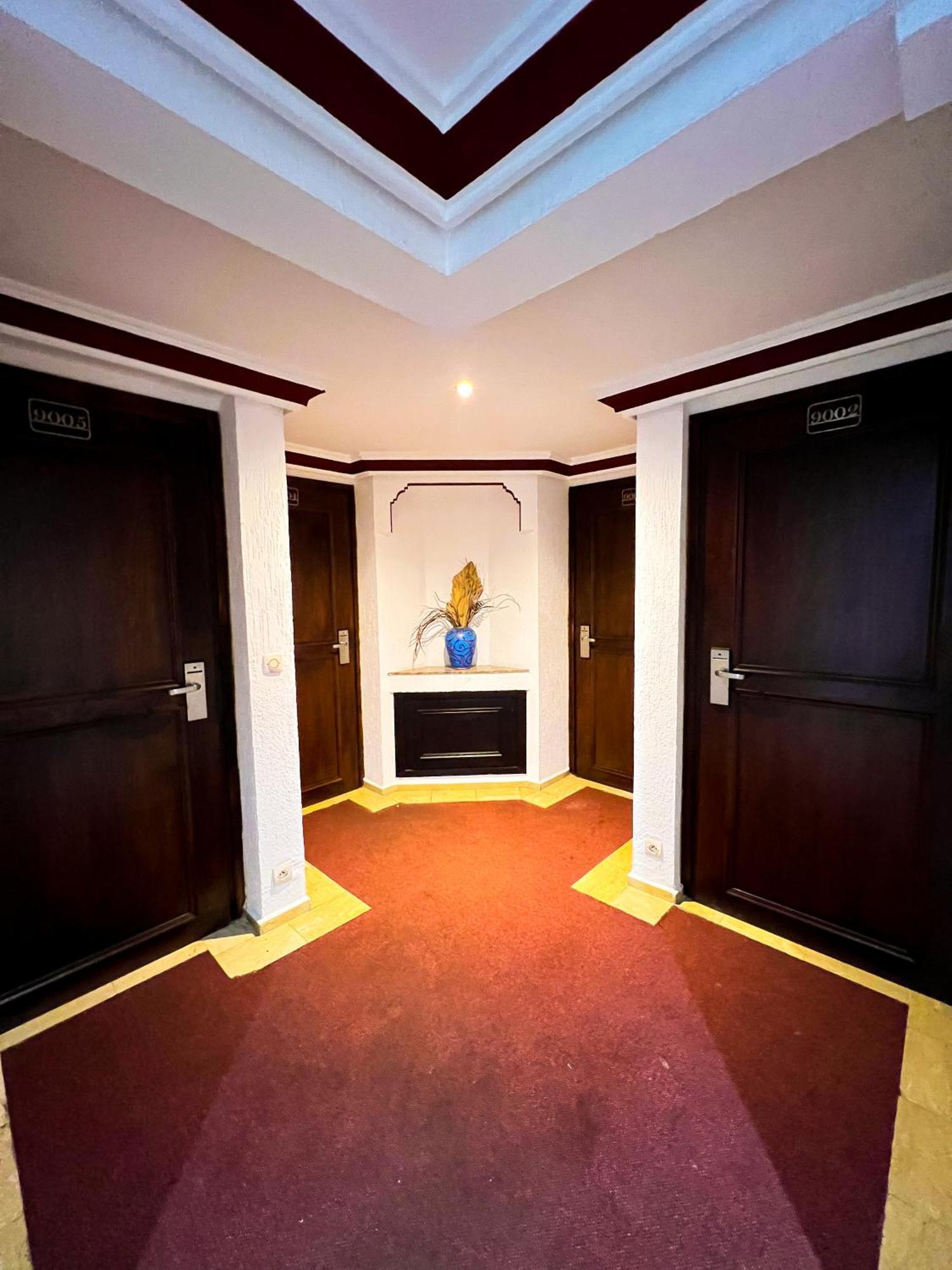 De Paris 4*